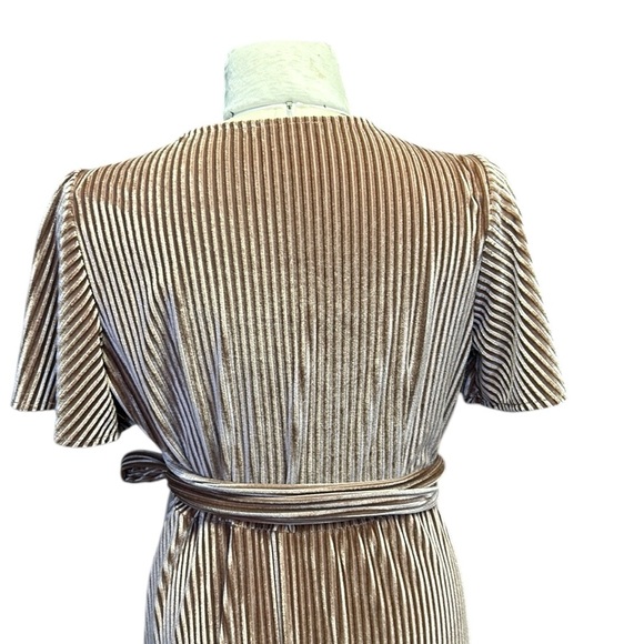 BALTIC BORN Women’s Andi Ribbed Velvet Wrap Dress Maxi Champagne Wedding XXL - Picture 10 of 17
